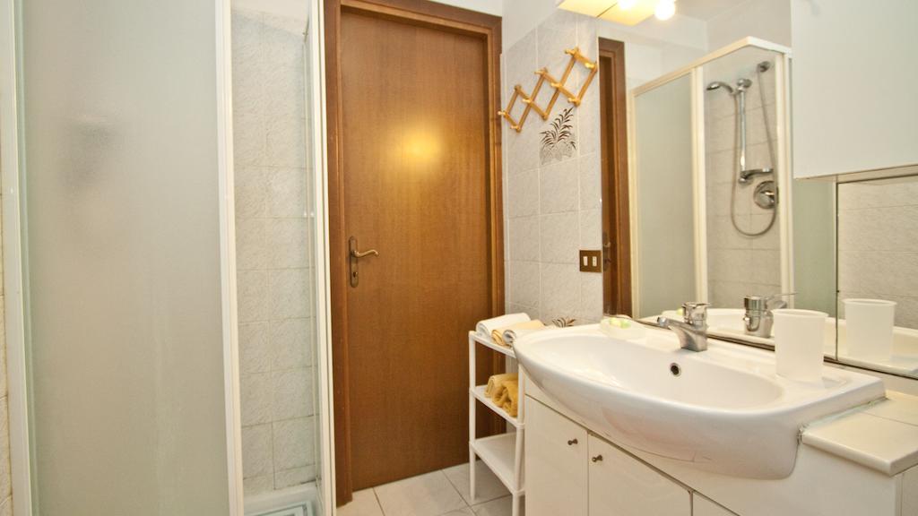 Rental In Rome Celeste Apartment Quarto foto
